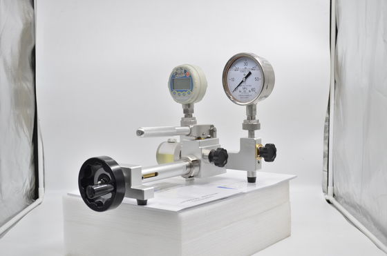 Ölmedium HS705 Hydrostatische Druckprüfpumpe mit Messbereich von 0-700 bar