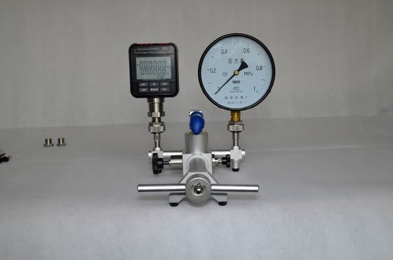 Professionelle L286*W198*H140 mm HS703 Labormaschine Pneumatischer Druckmesskalibrator