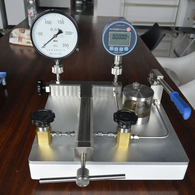 25 Transformatorölkompatible 2500bar Handpumpe für Hochdruckanwendungen