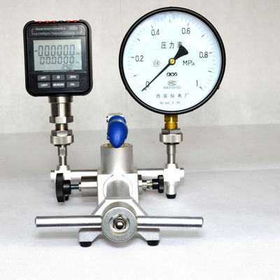 Verbessern Sie Ihre Messungen mit unserem leichten 900 psi Pneumatischen Druckkalibrator
