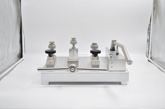 HS721 Bench Typ Pneumatischer Druckkalibrierer mit -0,95-140 bar Druckbereich